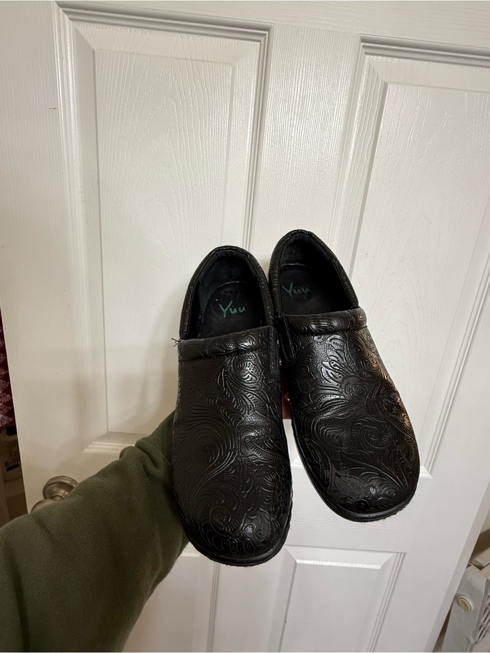 Yuu Black Embossed Leather Slip-On Loafers